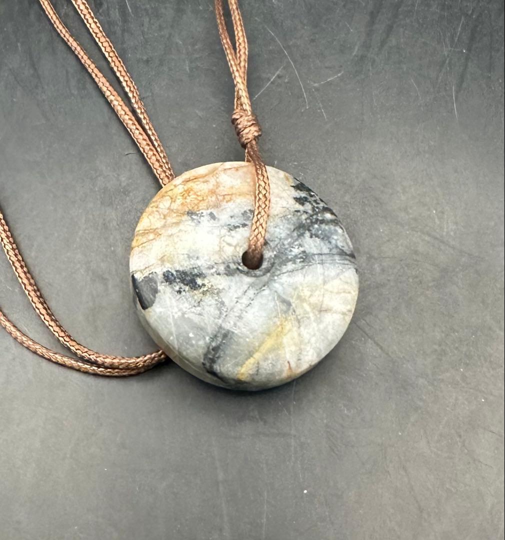 2026.1.18 冬意梅林　新潟産石英岩玉璧