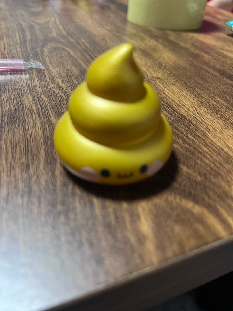 ゴールド うんち型フィギュア - メルカリ