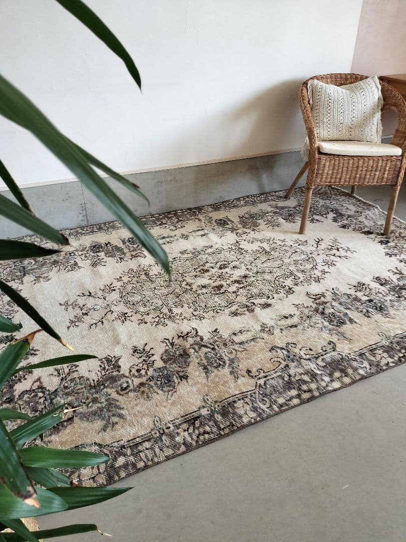 大判/グレー×ベージュのヴィンテージトルコラグ 石田ゆり子さん No.498