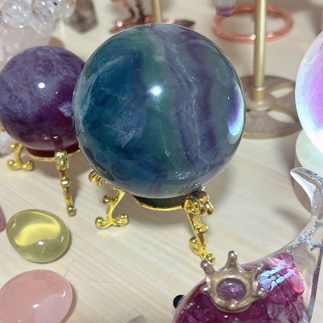 SALE❣️エンジェルフェザーフローライト スフィア 約6cm - メルカリ