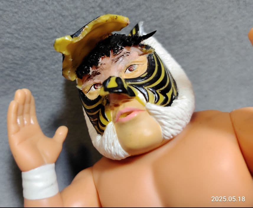 4代目タイガーマスク マスク剥ぎ 素顔見え カスタムソフビ HAO絶版 覆面剥ぎ