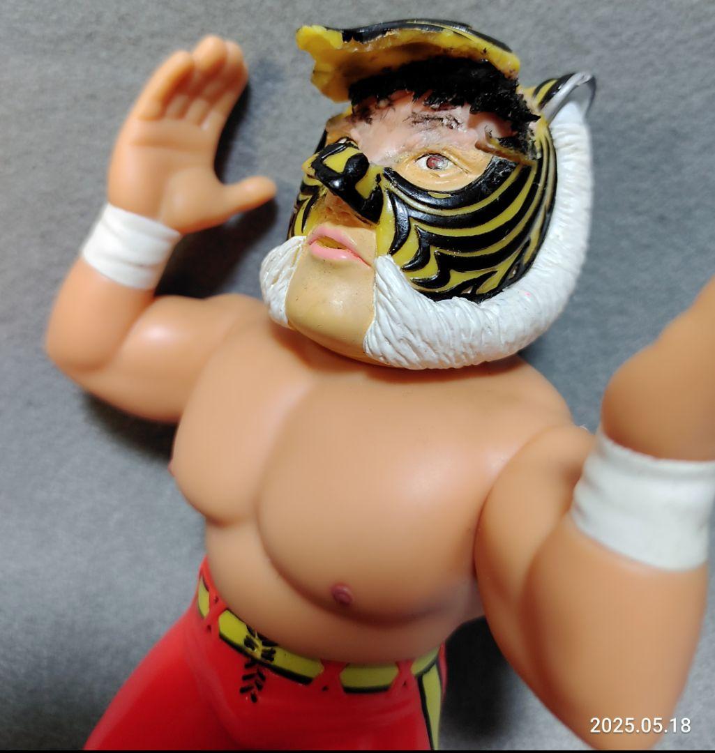 4代目タイガーマスク マスク剥ぎ 素顔見え カスタムソフビ HAO絶版 覆面剥ぎ