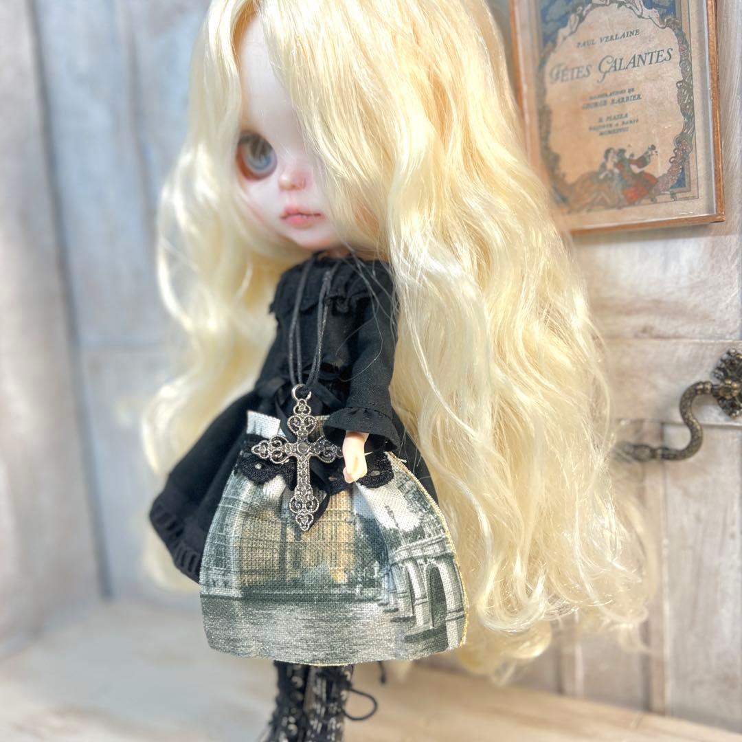 ♡ ブライス　アウトフィット　ワンピース　十字架