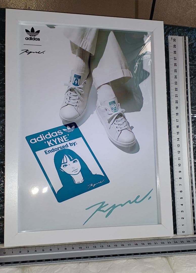 kyne/adidas キネ・アディダス【A4サイズ写真ポスター額装付３点セット