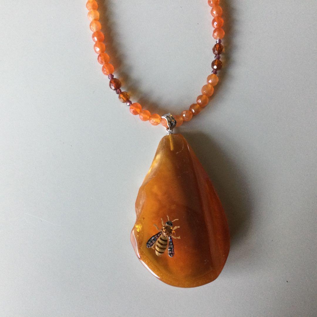 琥珀ペンダントネックレス(蒔絵)