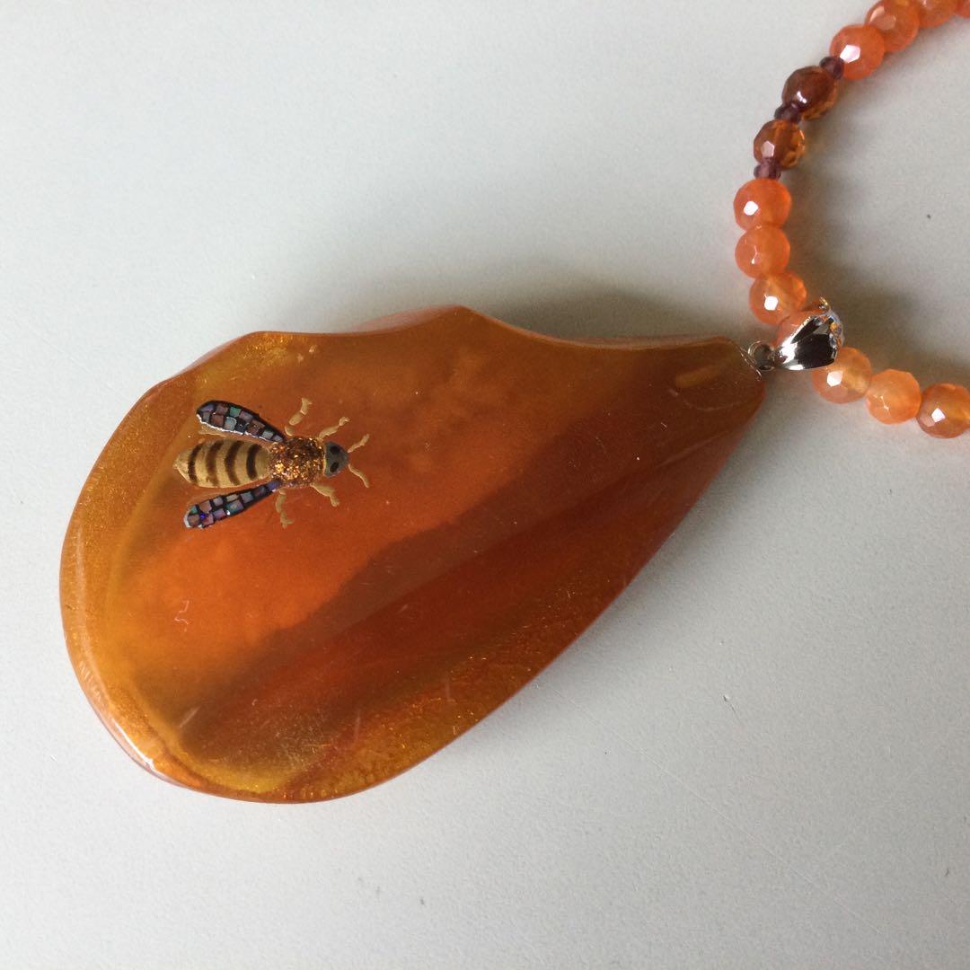 琥珀ペンダントネックレス(蒔絵)