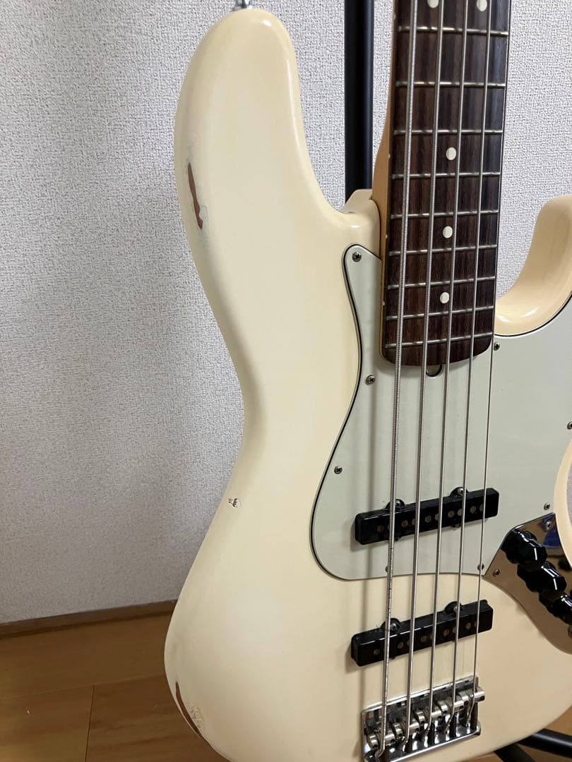 ベース Fender American Professional Jazz Bass V