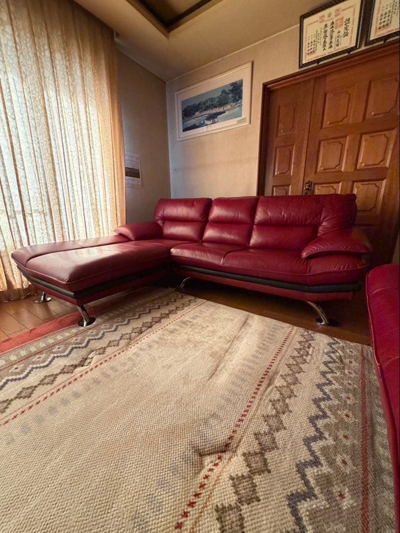 レザー赤ソファ モダンデザイン