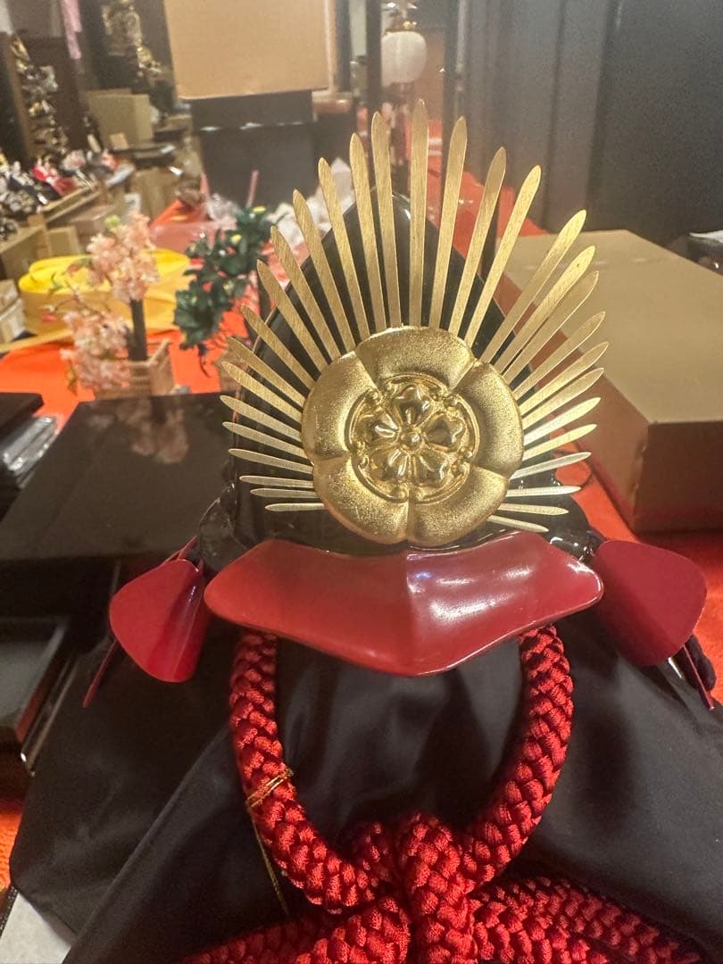 五月人形 兜飾り 正絹威し 赤糸縅 黒兜 端午の節句 新品未使用