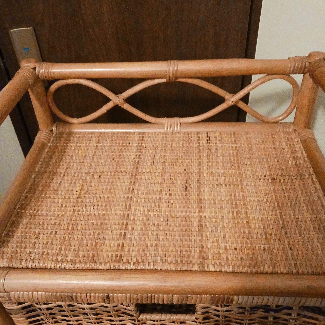 ラタン　　収納棚　　４段　　藤家具　　　　キャスター付き