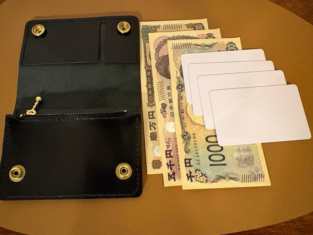 本革(馬革)トラッカーウォレット ショート　2層　二つ折 総手縫い 真鍮金具