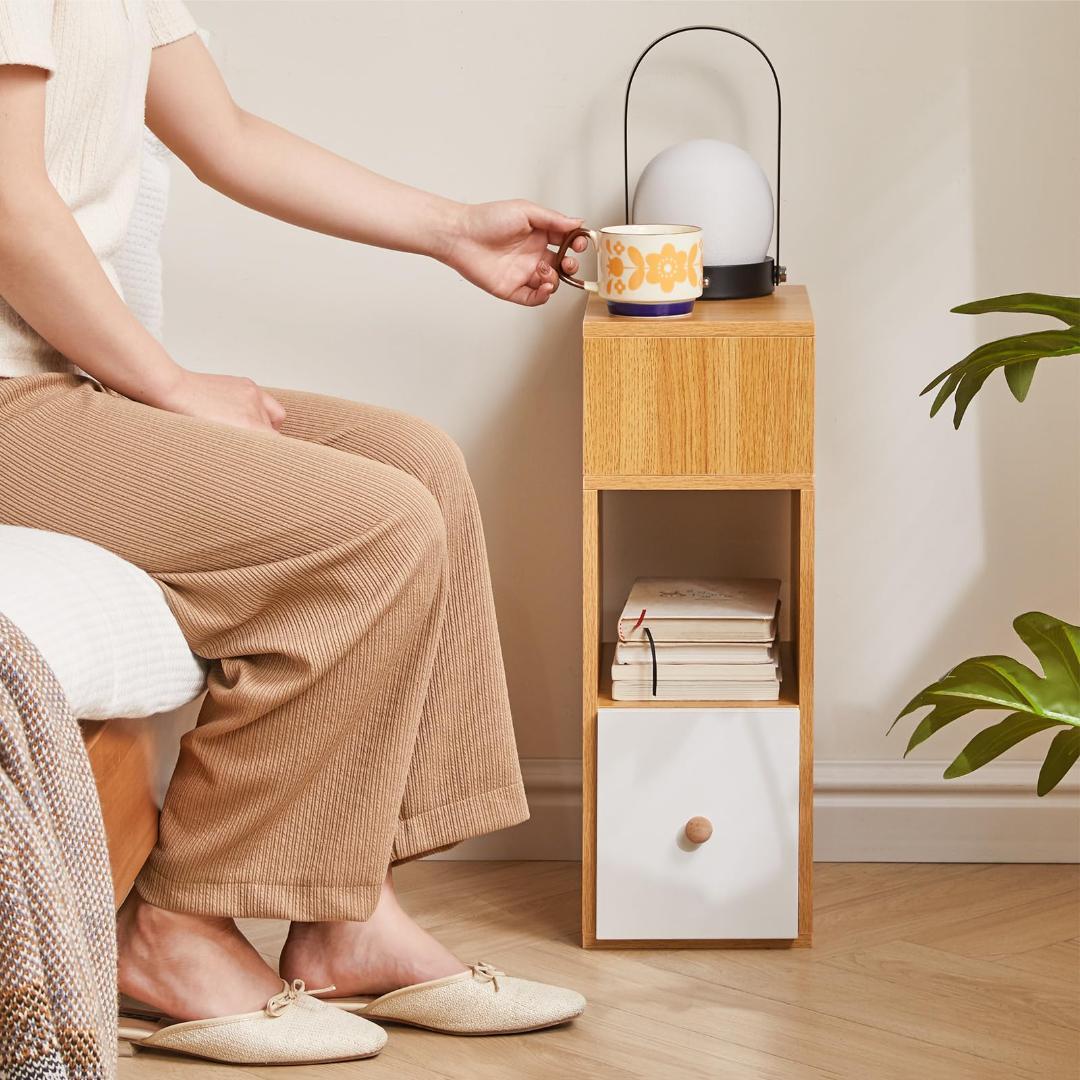 北欧風3層ベッドサイドテーブル - エレガンスと機能性を兼ね備え