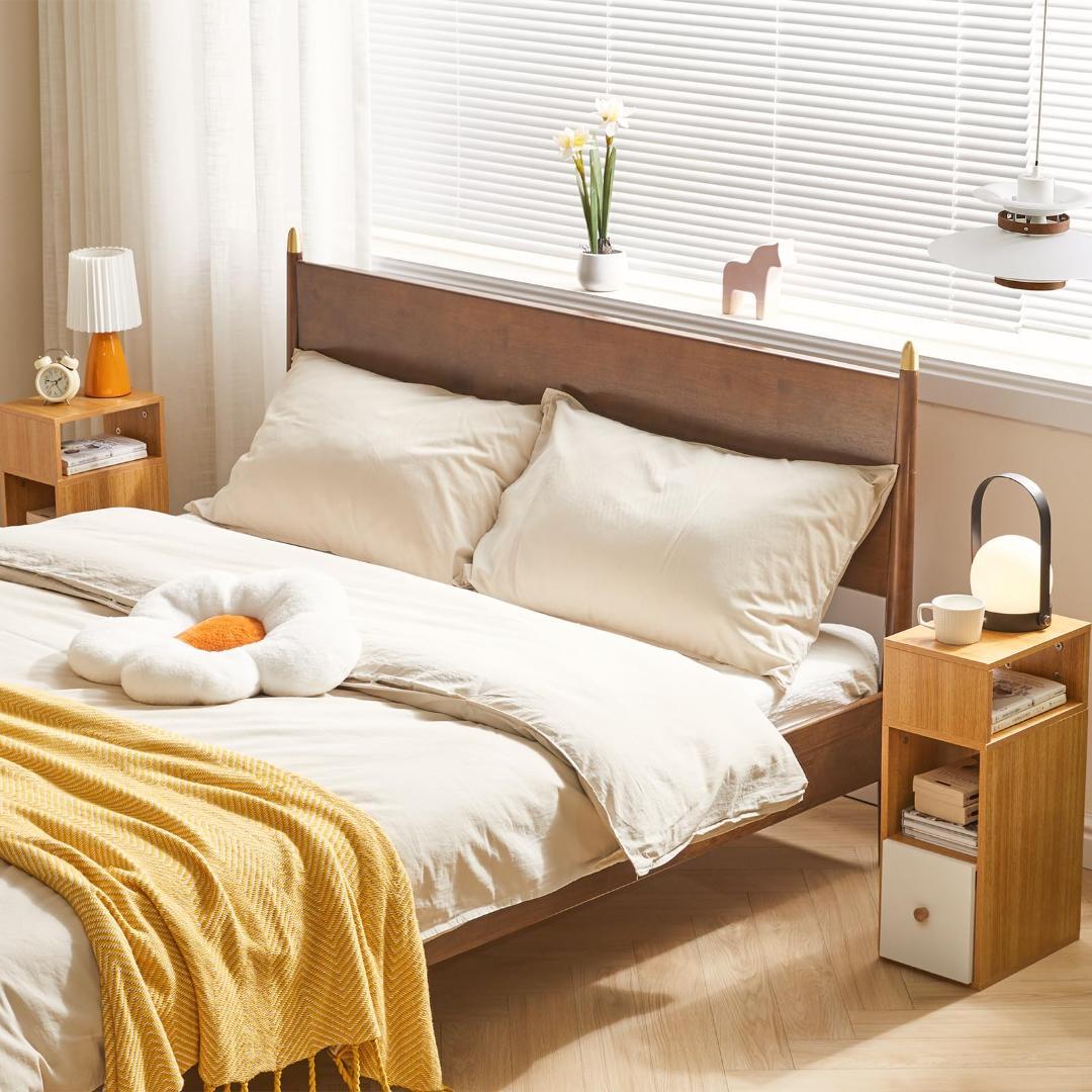 北欧風3層ベッドサイドテーブル - エレガンスと機能性を兼ね備え