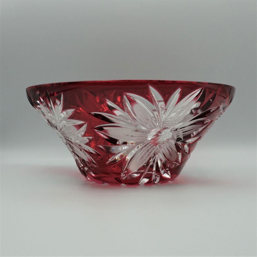 オールドバカラ　ボウル・大鉢　赤色被せ花模様レリーフカット　1.5Kg