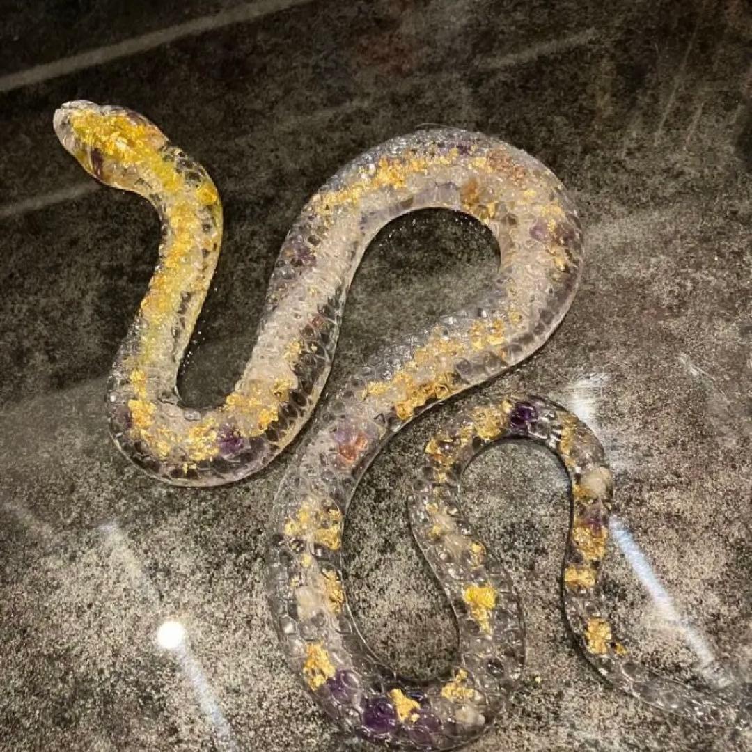 オーダー用 白蛇 金運 開運 一本脱ぎ 抜け殻 オルゴナイト