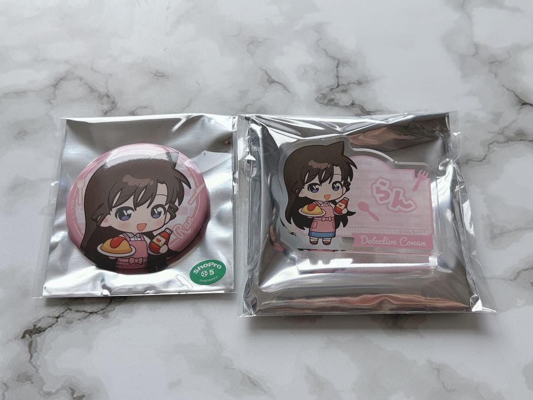 名探偵コナン ミニキャラキッチン 缶バッジ お名前バッジ 毛利蘭