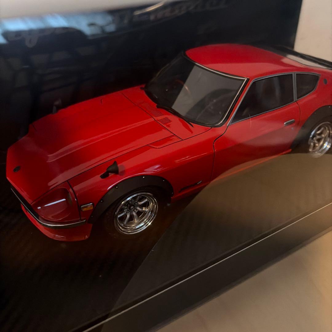 バ*ー様 ignition model フェアレディZ 赤 1/18