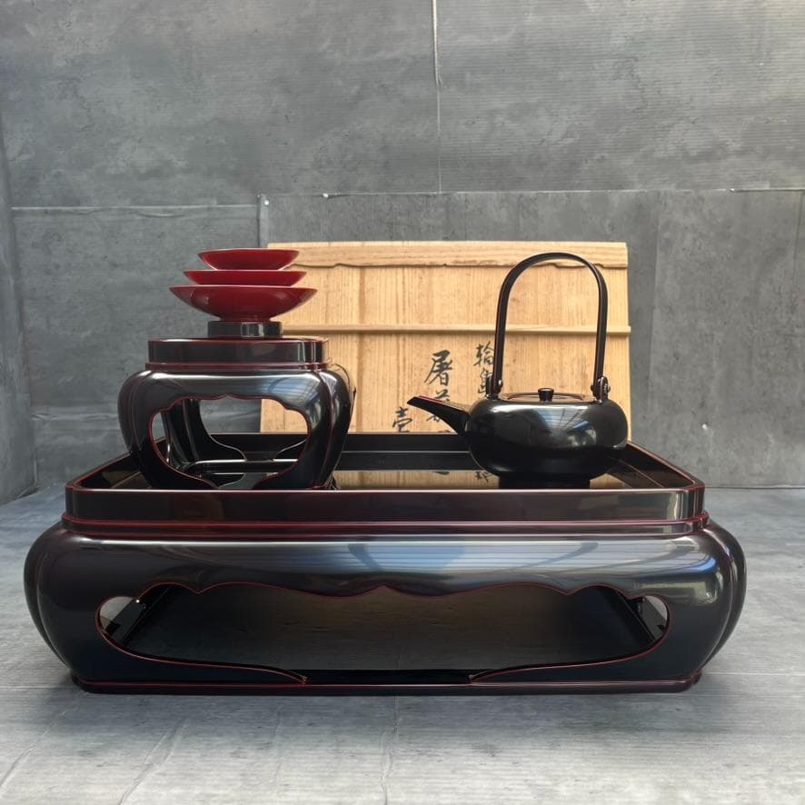 美品✨ 輪島塗 漆塗り 屠蘇器 お屠蘇セット（お銚子、三つ組盃、屠蘇台）