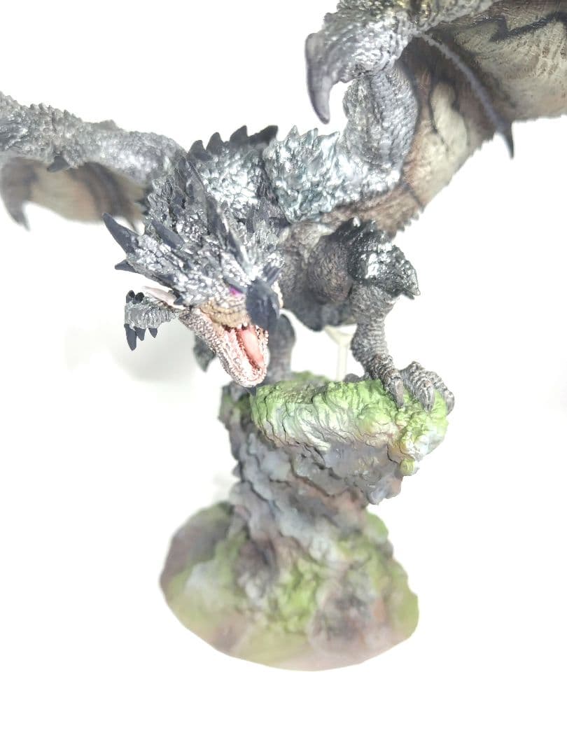 モンスターハンター フィギュアビルダー クリエイターズモデル 銀火竜 初版