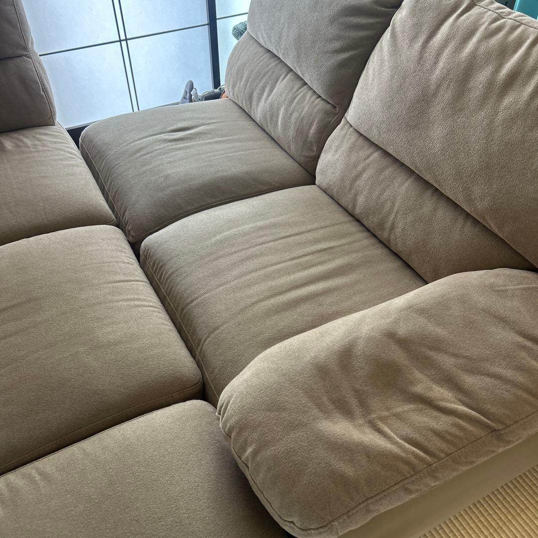 Qチューブ【ニトリ】布張りカウチソファ(ウォール3KD RC BE)