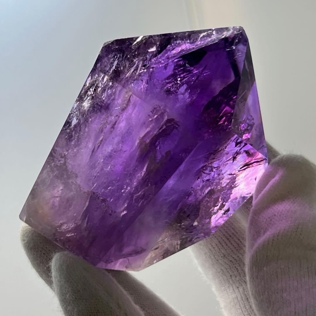 天然石 美品 高品質 スーパーファントムアメジストフリーフォーム ライト付