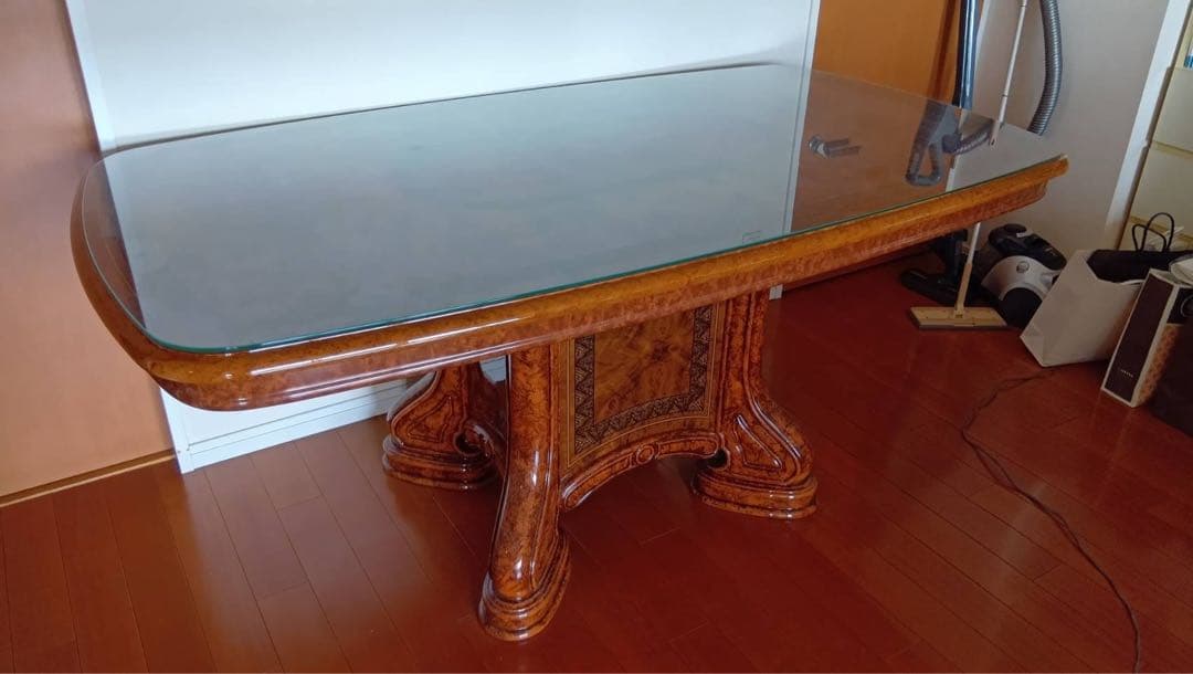 サルタレッリ　木製テーブル（引取り想定、配送は要相談）