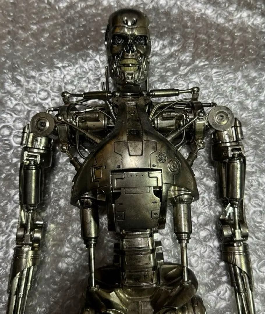 ホットトイズ ターミネーター1/4スケールフィギュア T-800エンド