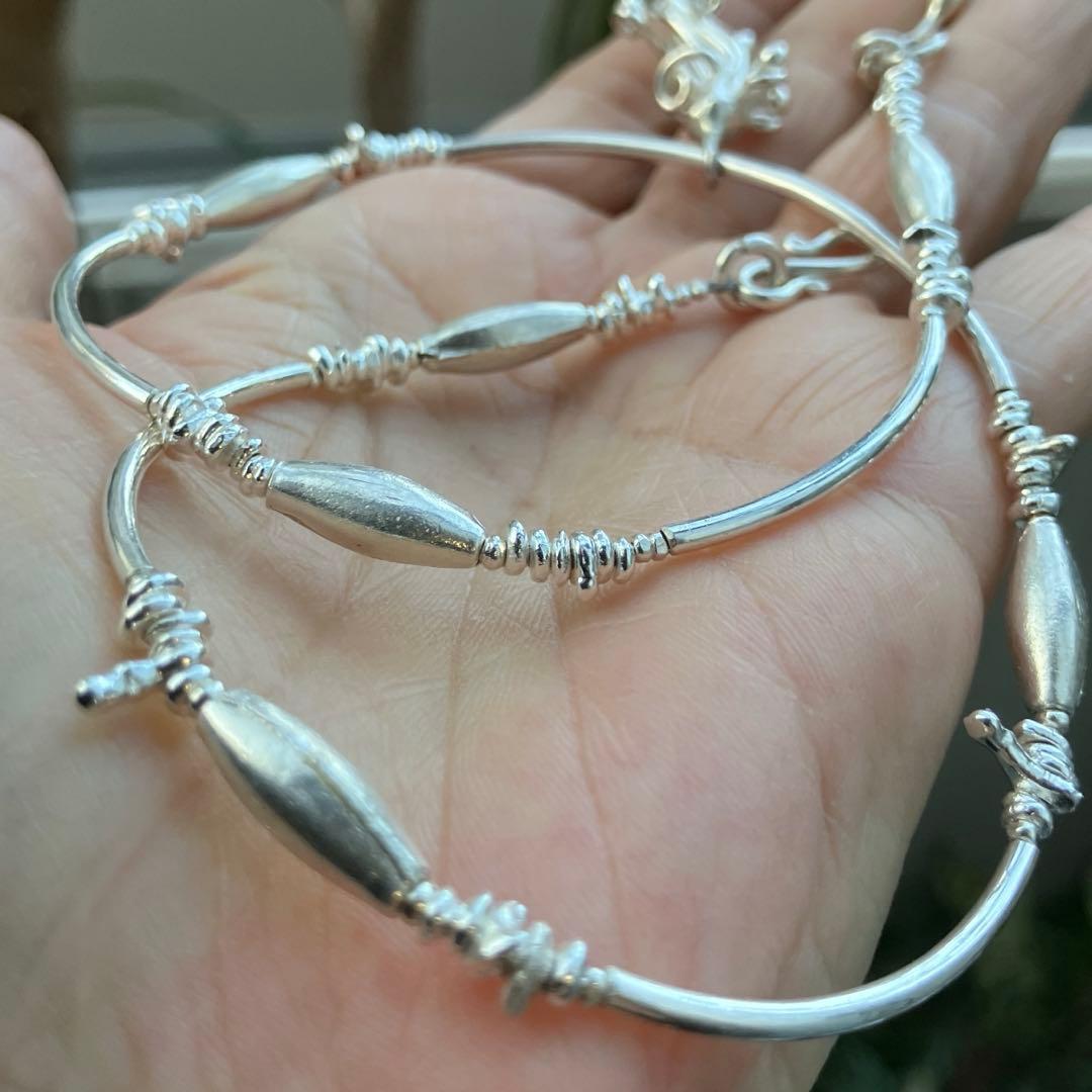 カレンシルバー蔓草のトップ　チョーカーネックレス