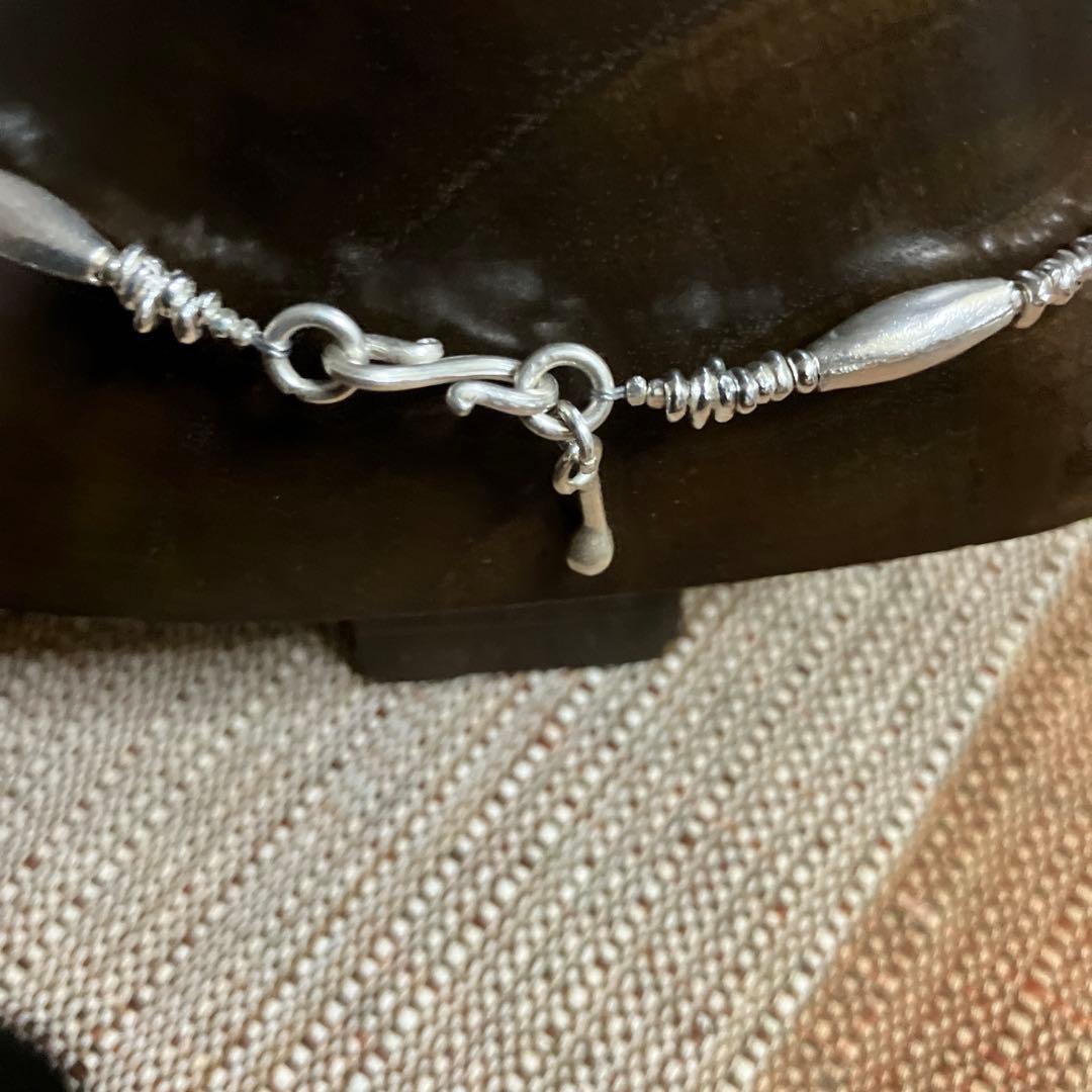 カレンシルバー蔓草のトップ　チョーカーネックレス