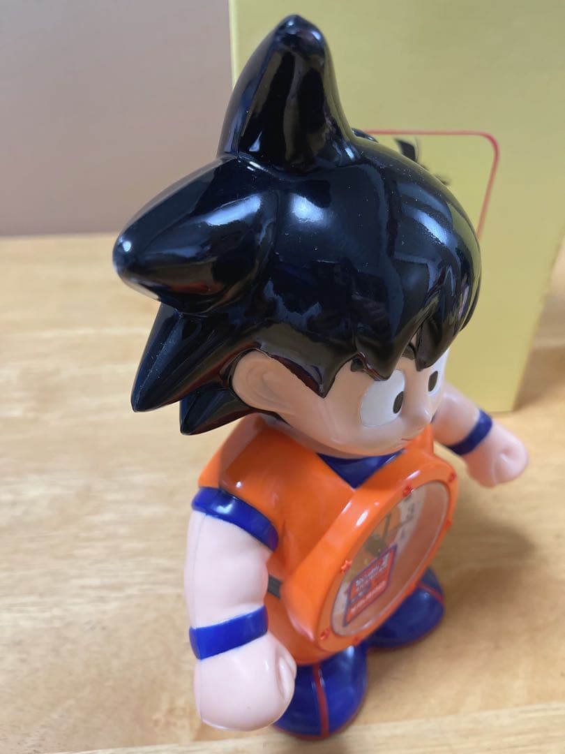 ドラゴンボール孫悟空 おしゃべり目覚まし時計