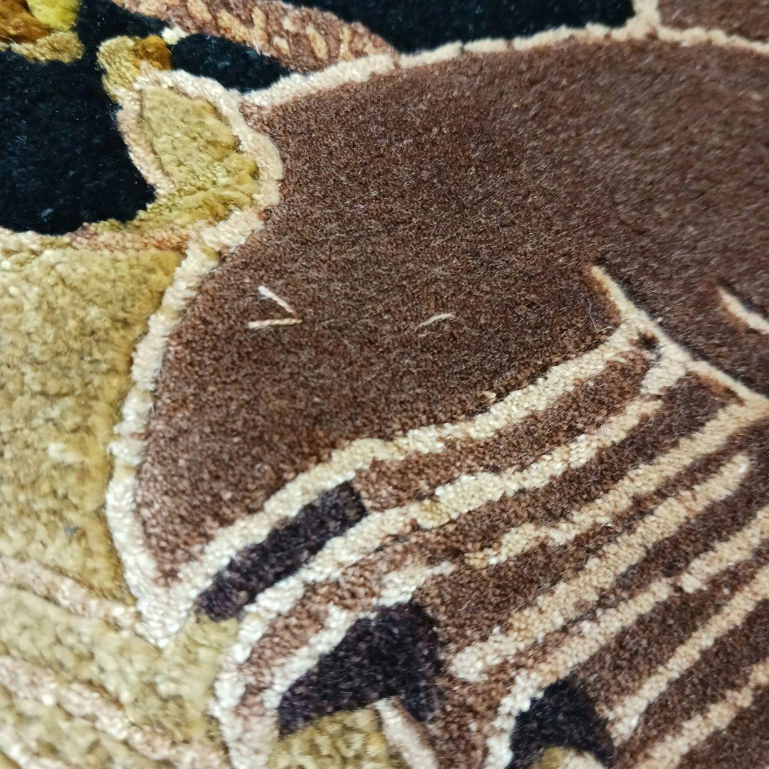 Y747 中国緞通 手織 ハンドカット ウール 123×63.5cm 人物画　下