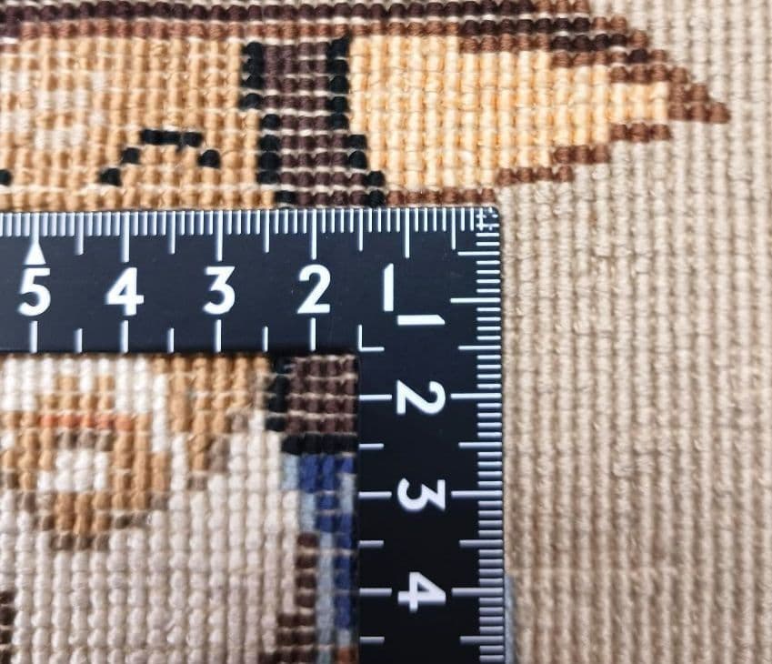 Y747 中国緞通 手織 ハンドカット ウール 123×63.5cm 人物画　下