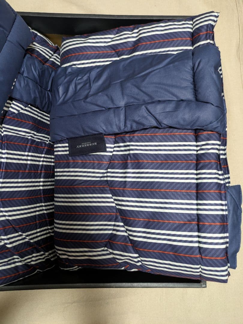 BURBERRYバーバリー 羊毛混肌掛け布団　ウール混　日本製　西川産業