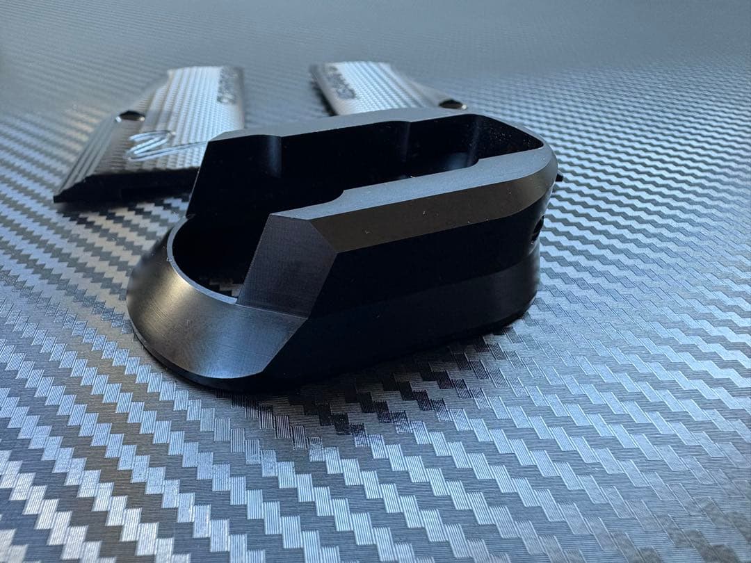 カーボネイト　CZ SHADOW2専用 SHORTグリップパネル&マグウェル