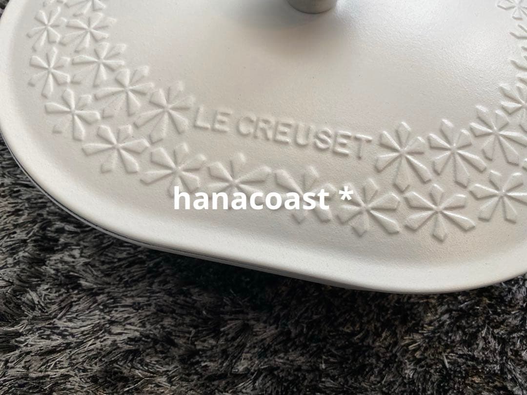 LE CREUSET ル・クルーゼ　オブロング　マルミット フラワーレリーフ