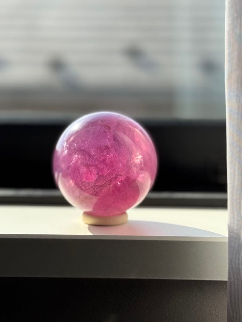 高品質パープルフローライトスフィア　ジューシーカラー＆透明感◎