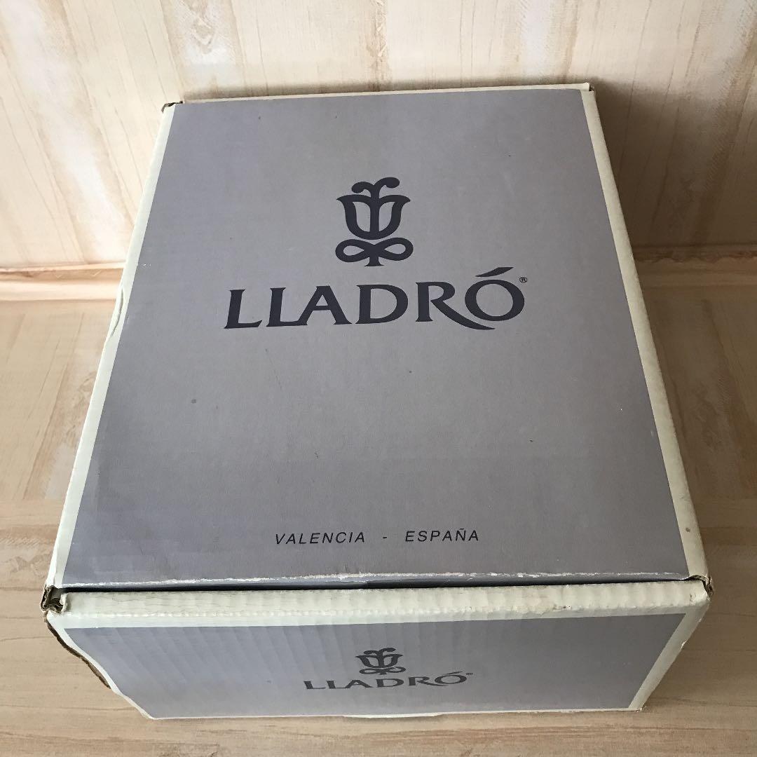 LLADRO・リヤドロ・5月の舞踏・フィギュリン・欠損無し・付属品・元箱有り