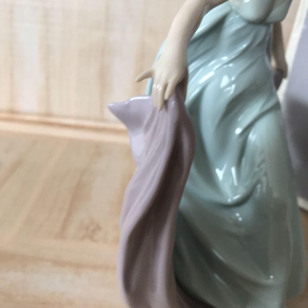 LLADRO・リヤドロ・5月の舞踏・フィギュリン・欠損無し・付属品・元箱有り