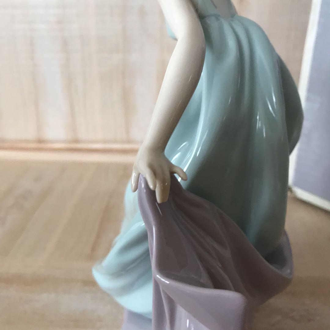 LLADRO・リヤドロ・5月の舞踏・フィギュリン・欠損無し・付属品・元箱有り