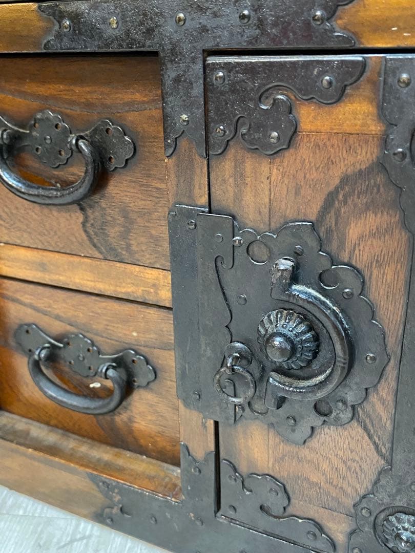 【東京都内23区配送無料】アンティーク　ミニ　箪笥　木製　引き出し　古道具　民芸