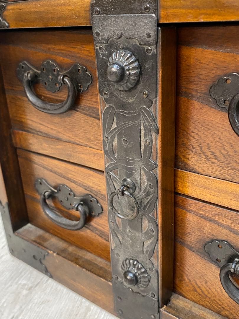 【東京都内23区配送無料】アンティーク　ミニ　箪笥　木製　引き出し　古道具　民芸