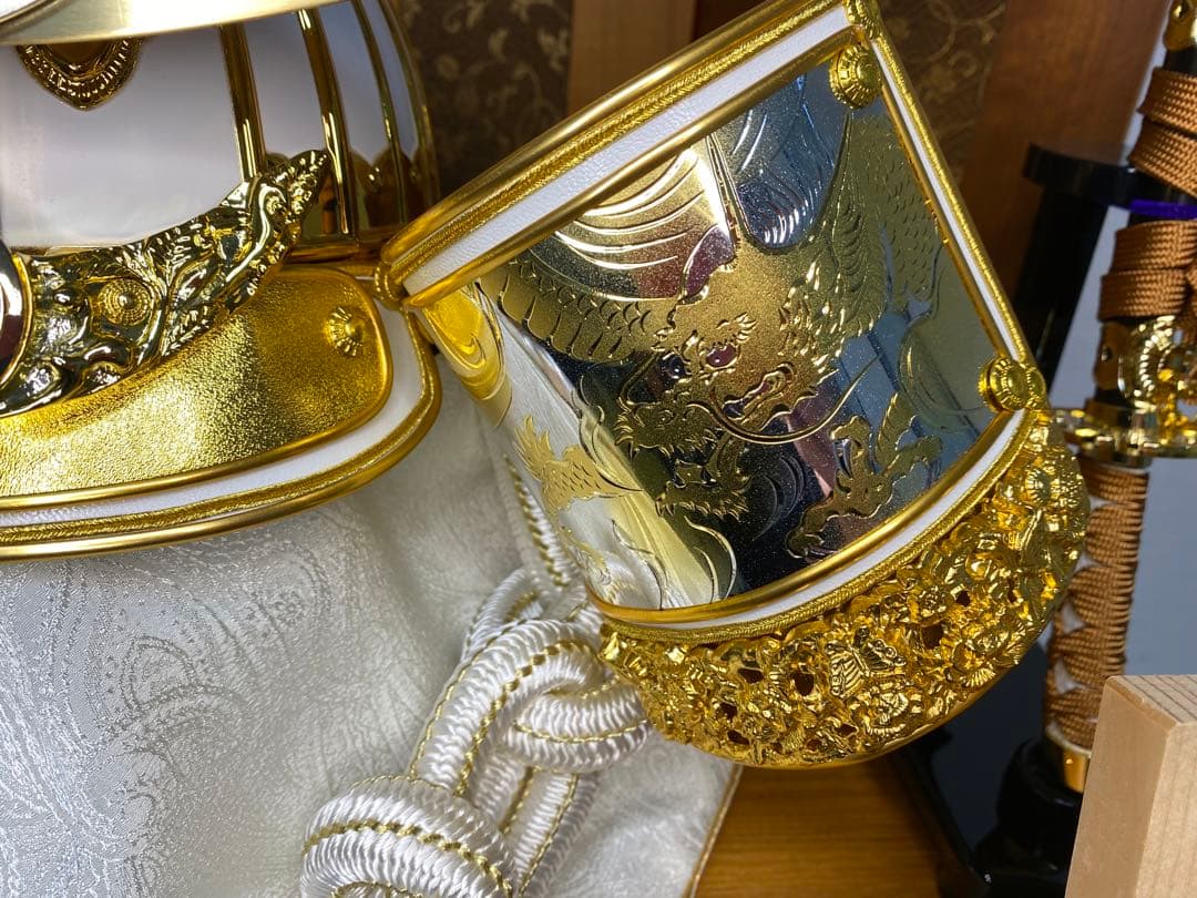 上杉謙信　東京久月　五月人形　着用兜飾り収納セット・着用できる兜