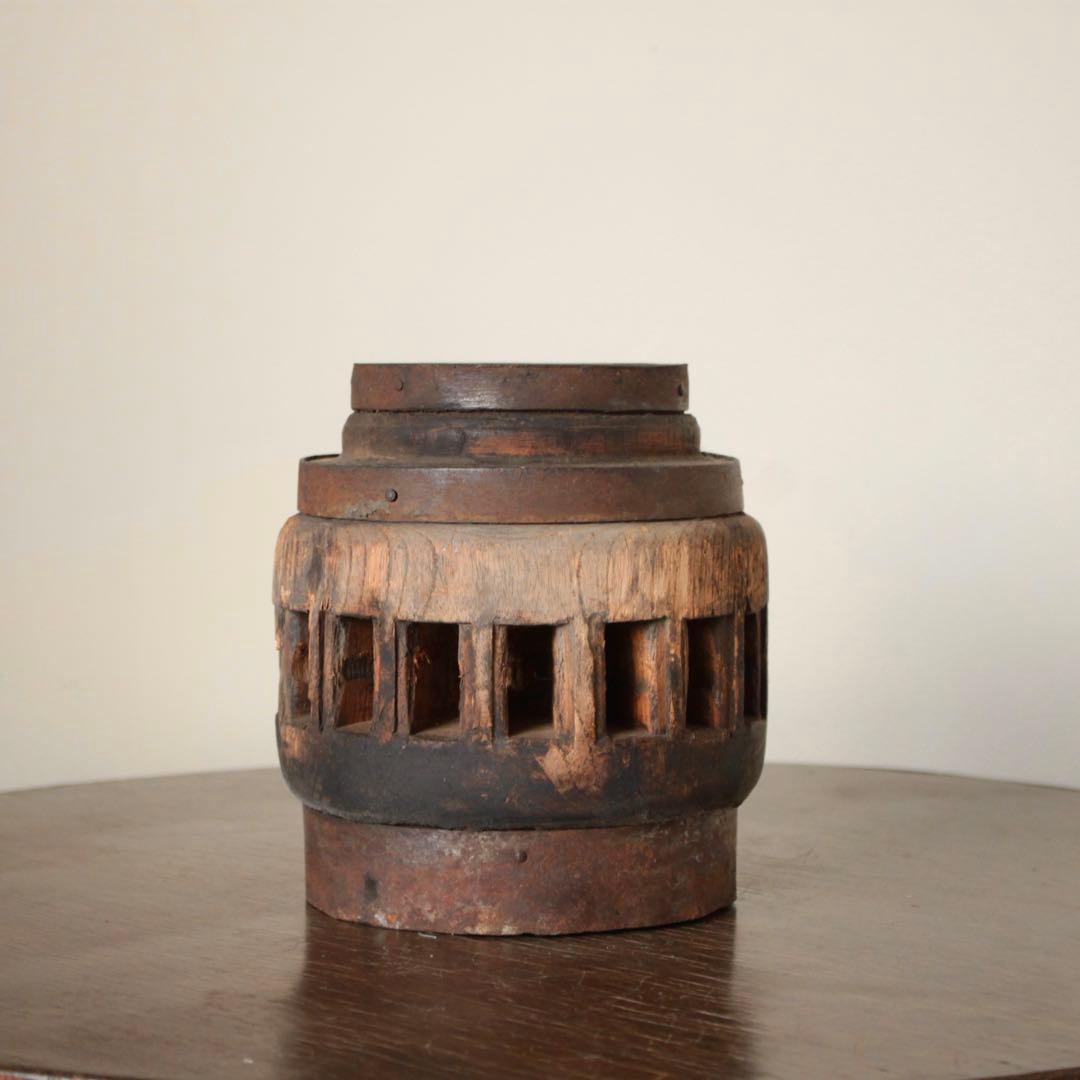 鉄と木でできた 軸 車輪軸 古道具 アンティーク ブロカント オブジェ