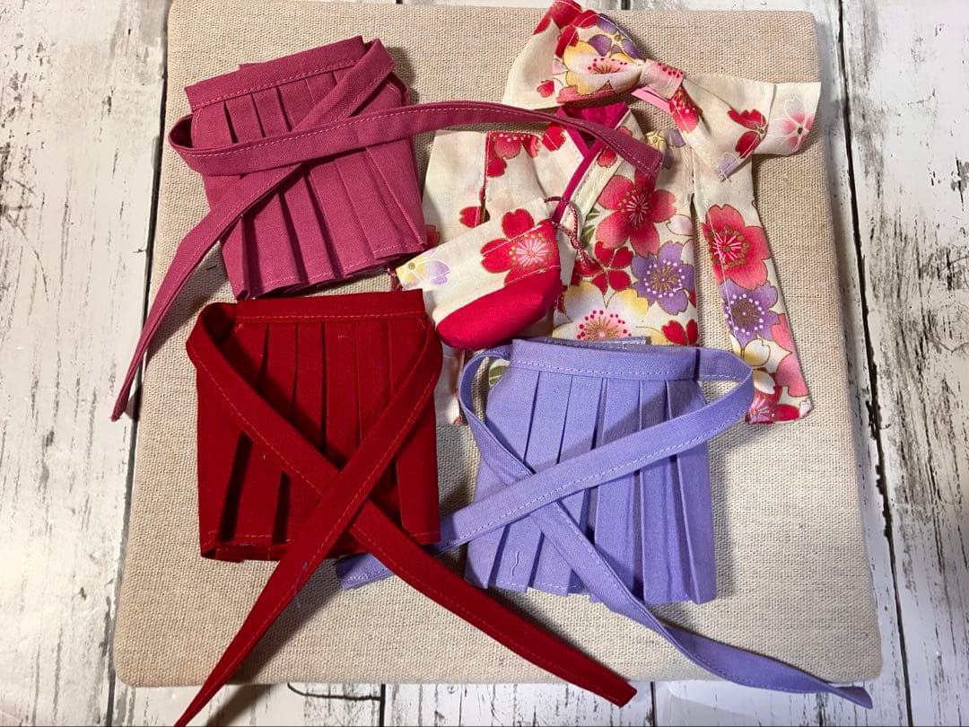 イルメールハッピードールサイズ袴セット　紅色　鏡だ浩美