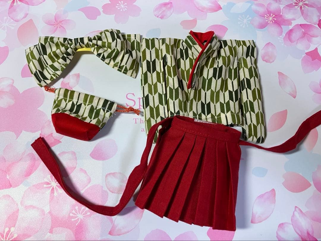 イルメールハッピードールサイズ袴セット　紅色　鏡だ浩美