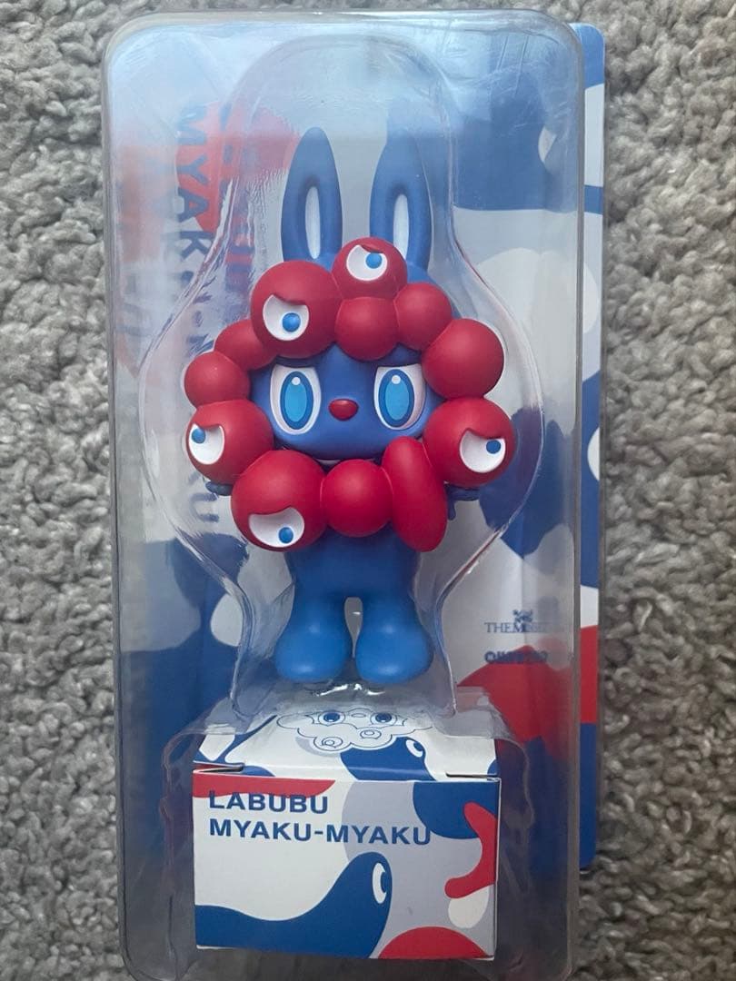 LABUBU MYAKU-MYAKU ストラップ付フィギュア ラブブ - メルカリ