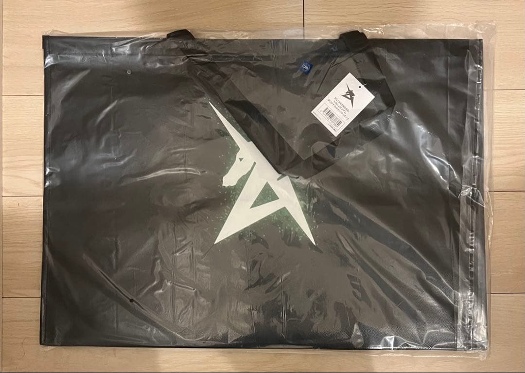 PG UNLEASHED 1/60 νガンダム オリジナルショッパーバッグ - メルカリ