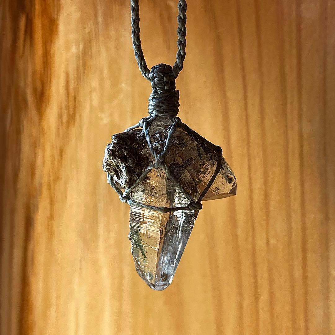 ヒマラヤ水晶 ガネッシュヒマール ＊ マクラメペンダント ネックレス 60