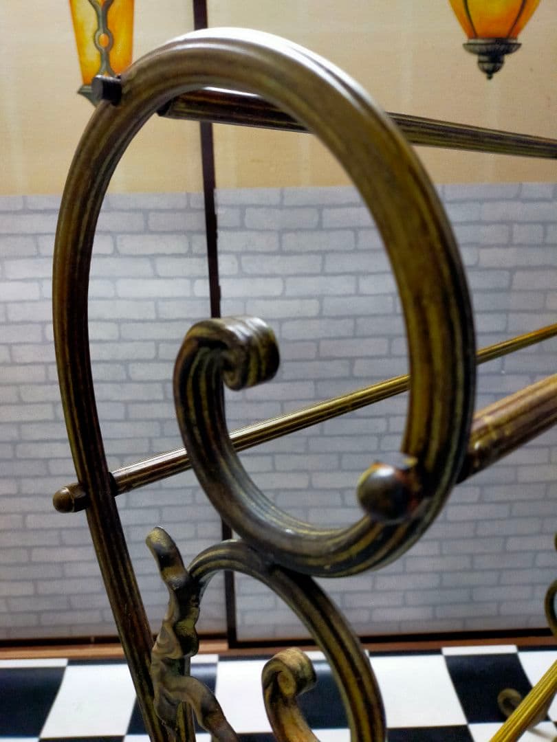 アンテーク風金属製衣類ラック、タオル掛、タオルラック