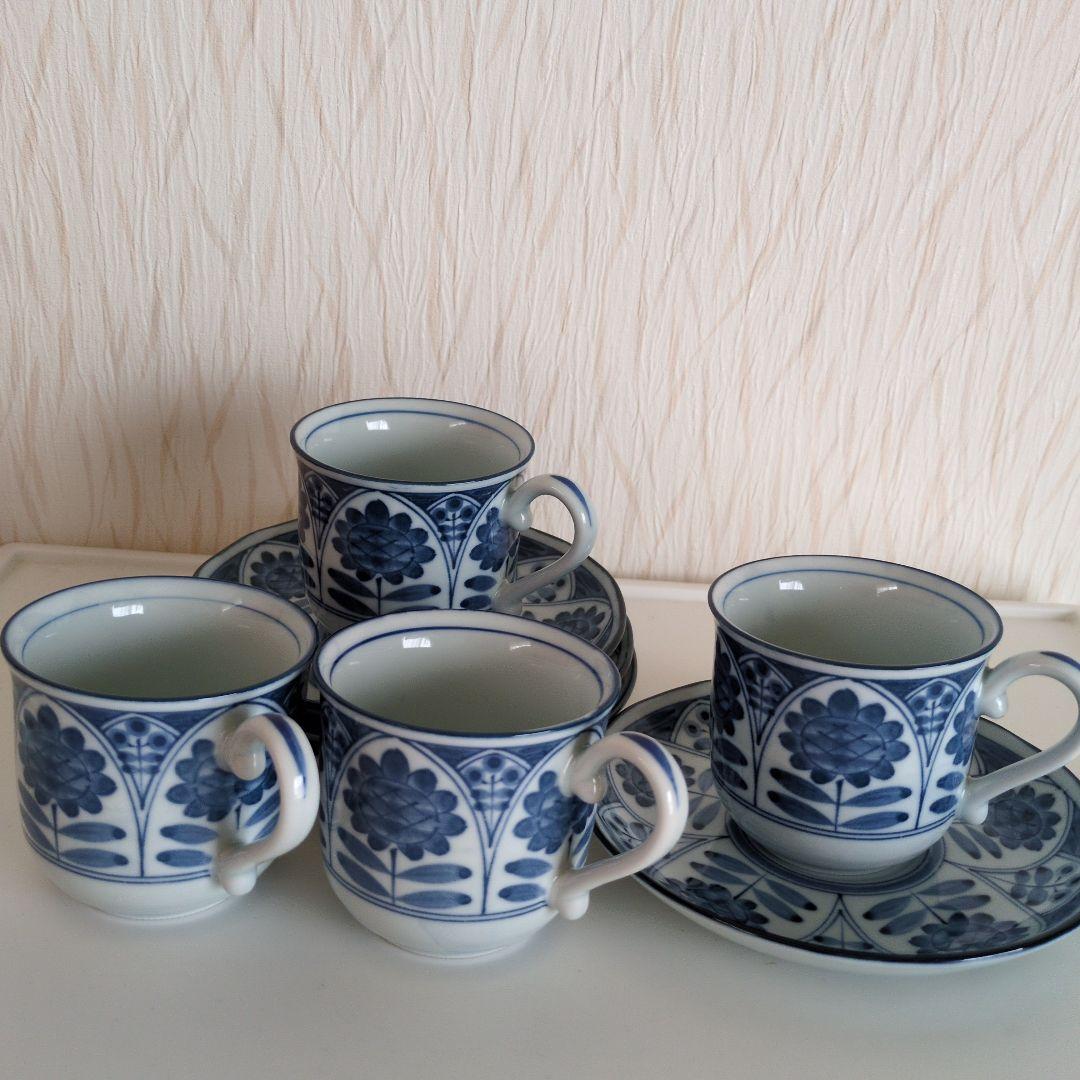 青と白の花柄 カップとソーサーセット - メルカリ